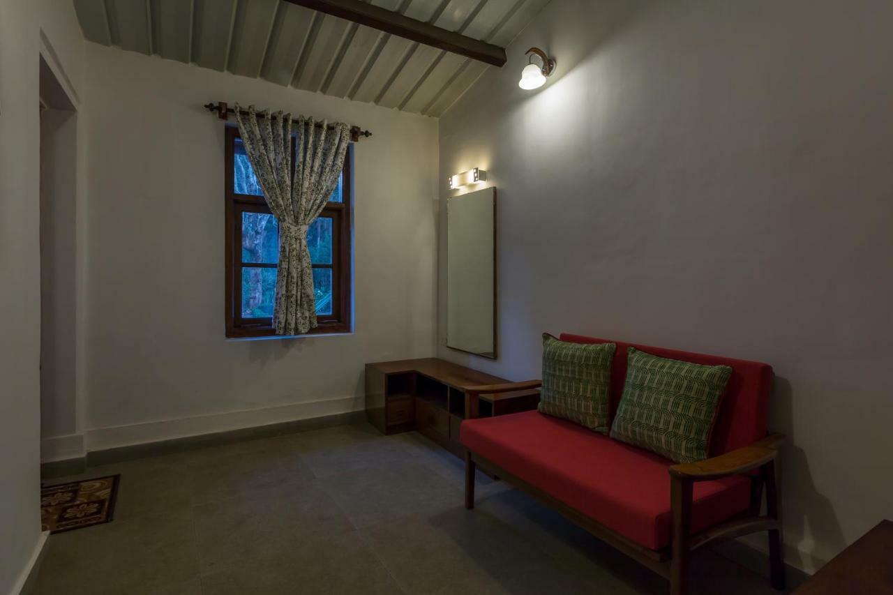 Saffronstays Milton Abbott Estate, Уті Екстер'єр фото